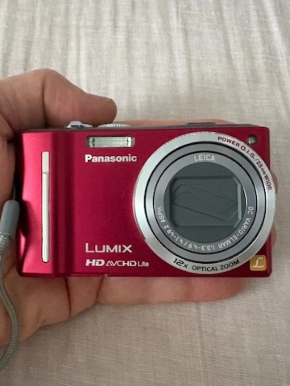Panasonic LUNIX ZS7 Compact camera with all its accessories